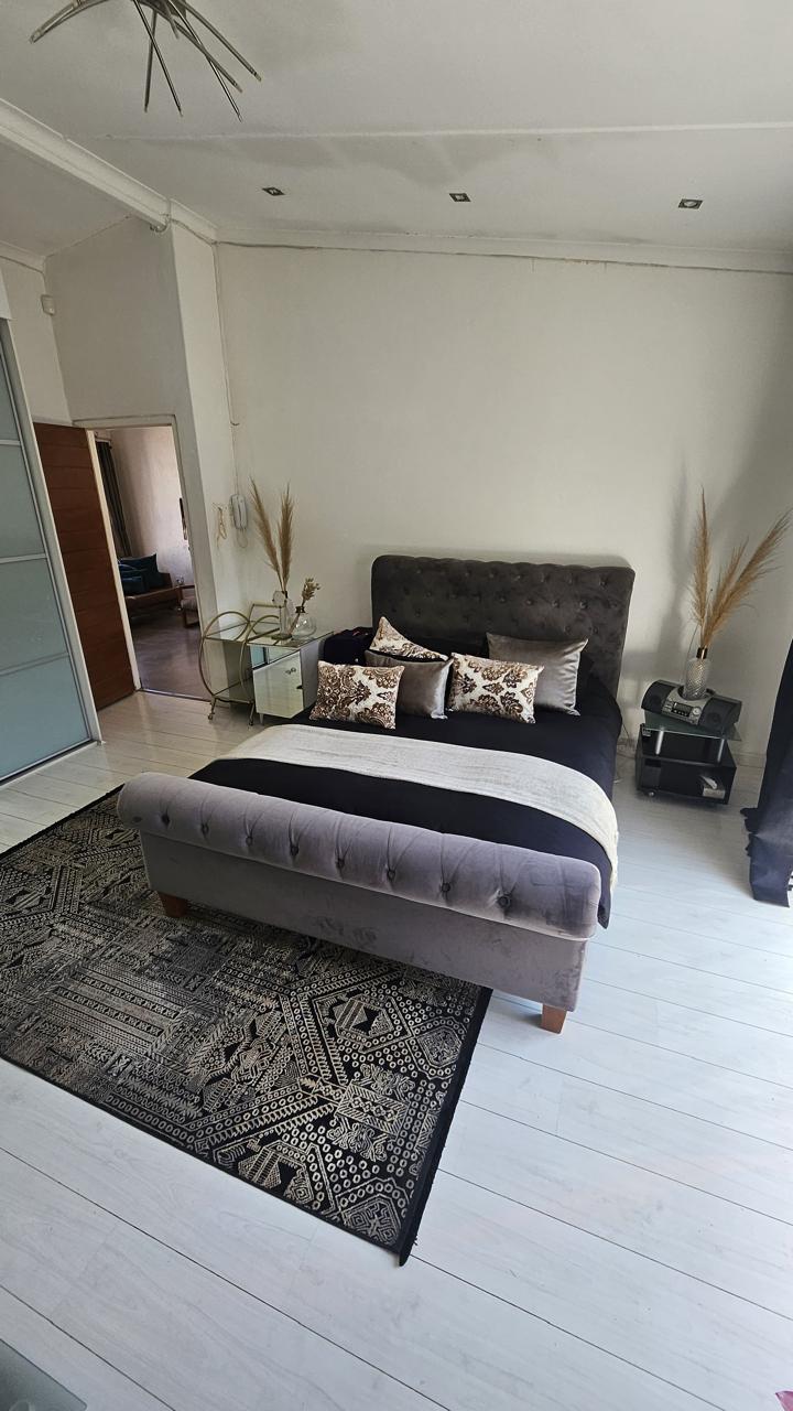 4 Bedroom Property for Sale in Sophiatown Gauteng