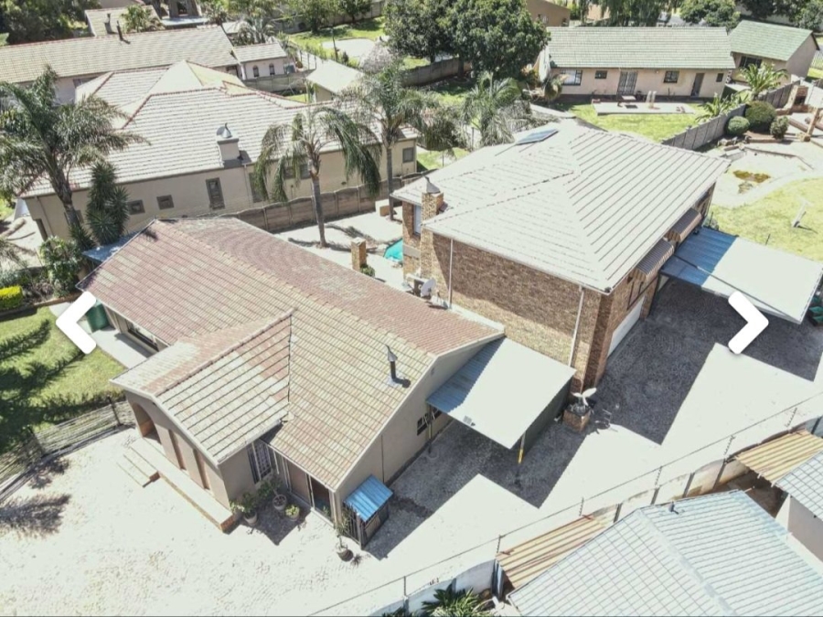 4 Bedroom Property for Sale in Terenure Gauteng