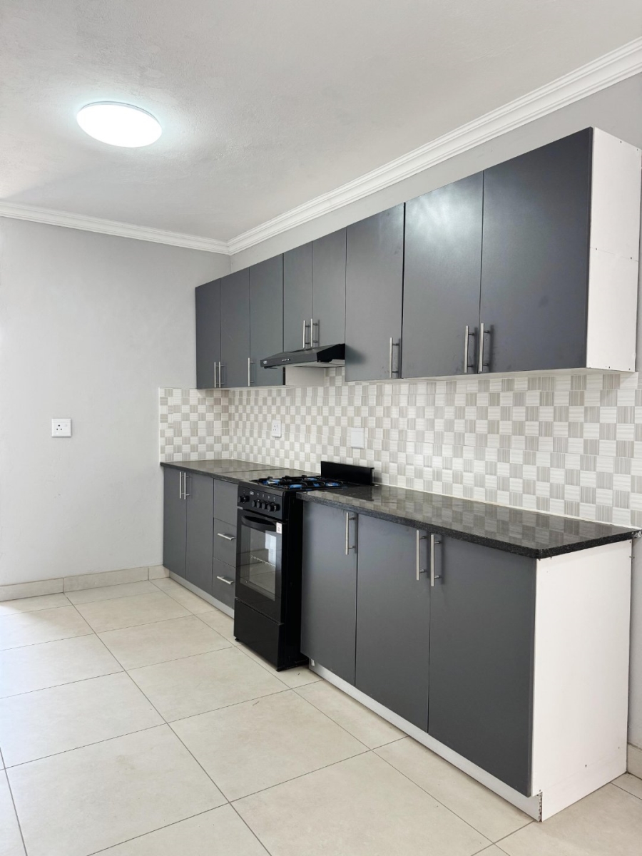 To Let 2 Bedroom Property for Rent in Laudium Ext 3 Gauteng