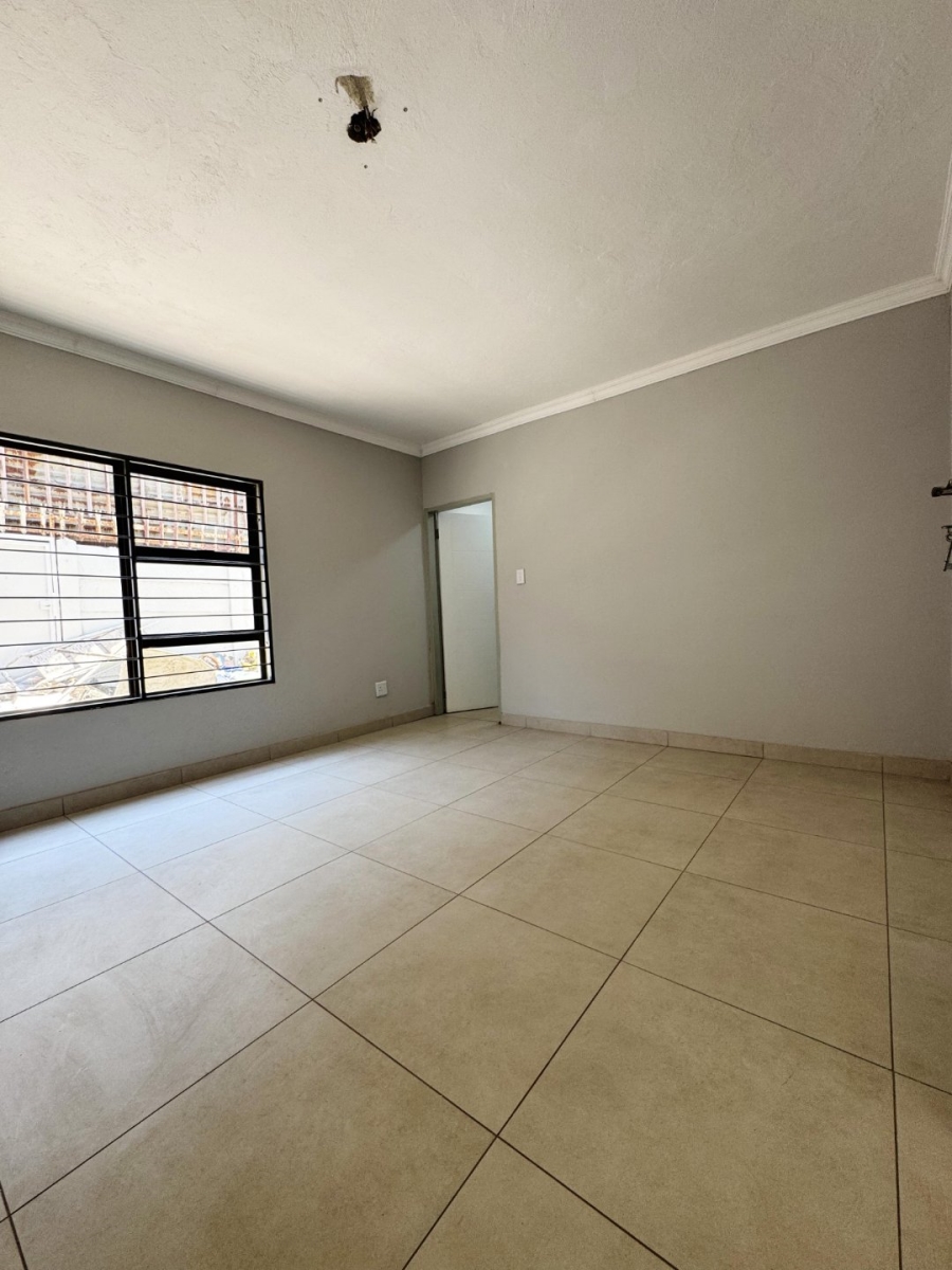 To Let 2 Bedroom Property for Rent in Laudium Ext 3 Gauteng