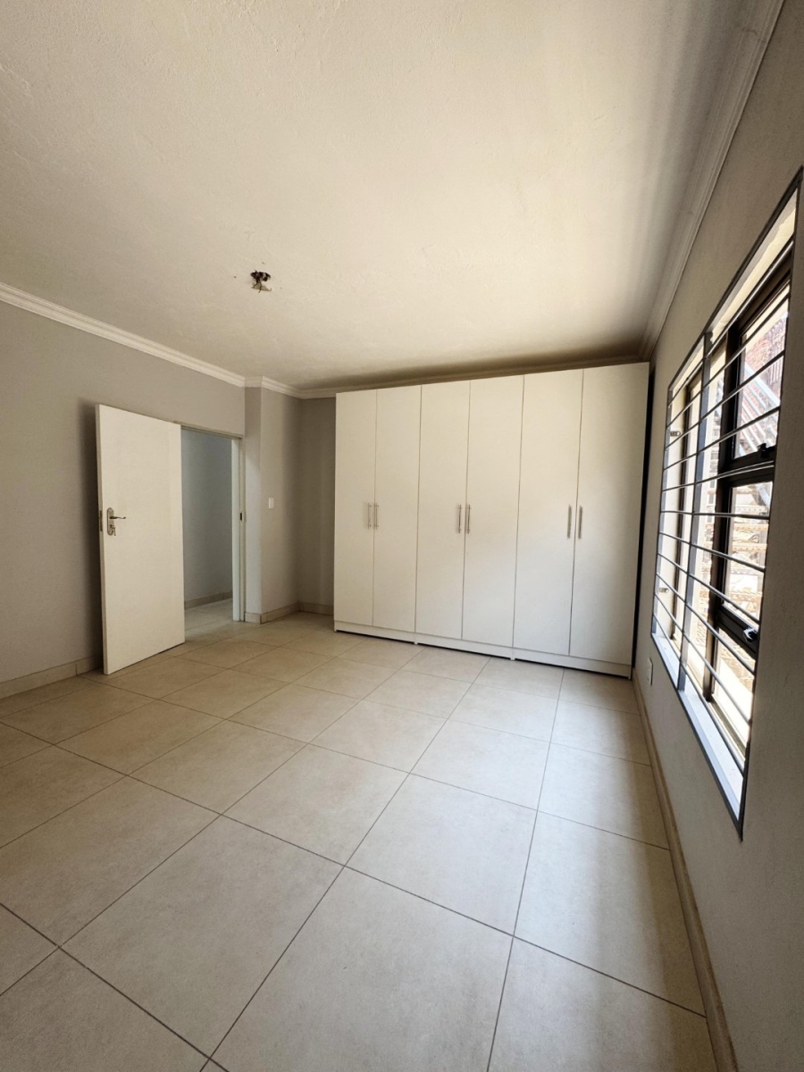 To Let 2 Bedroom Property for Rent in Laudium Ext 3 Gauteng