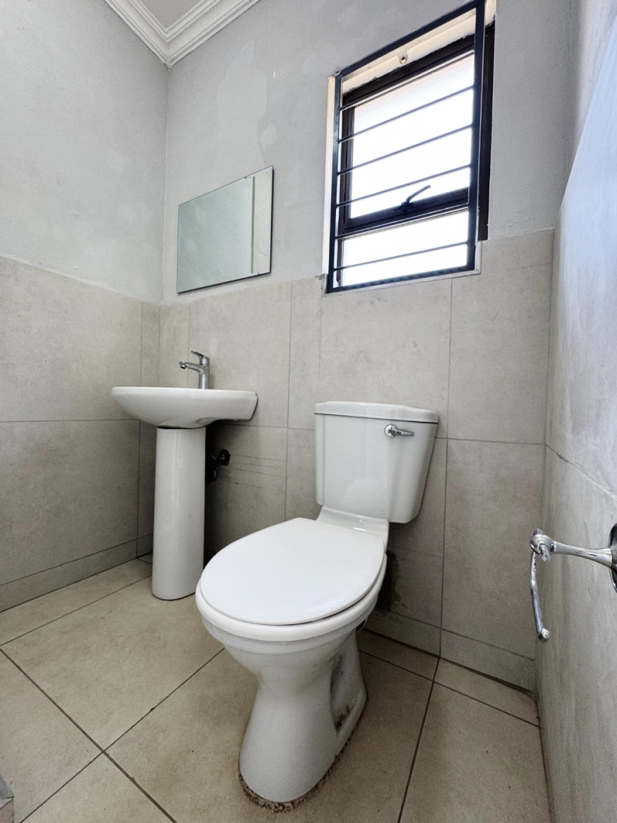 To Let 2 Bedroom Property for Rent in Laudium Ext 3 Gauteng