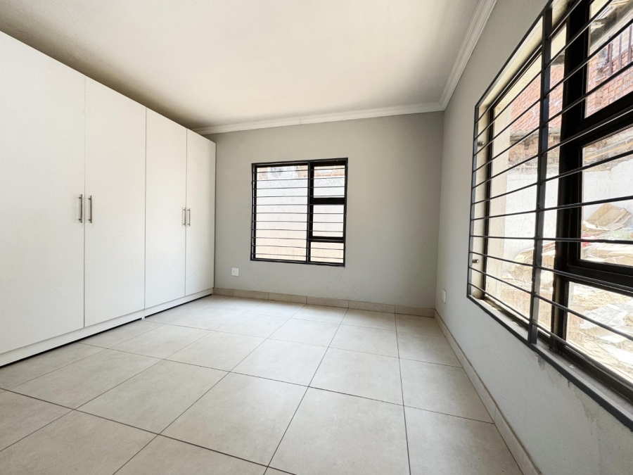 To Let 2 Bedroom Property for Rent in Laudium Ext 3 Gauteng