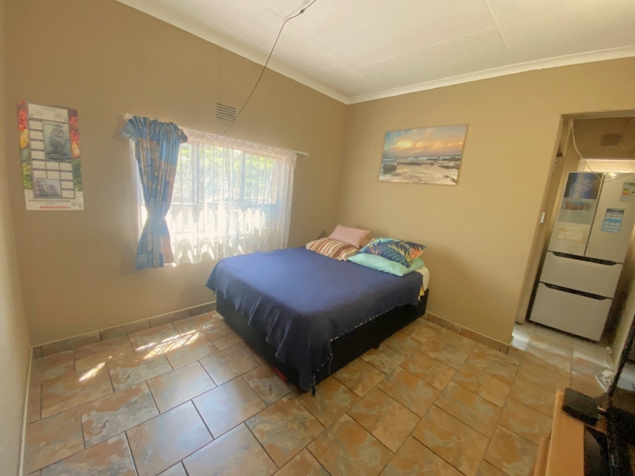 4 Bedroom Property for Sale in Roodekrans Gauteng