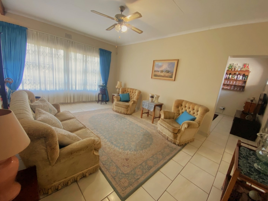 3 Bedroom Property for Sale in Breaunanda Gauteng