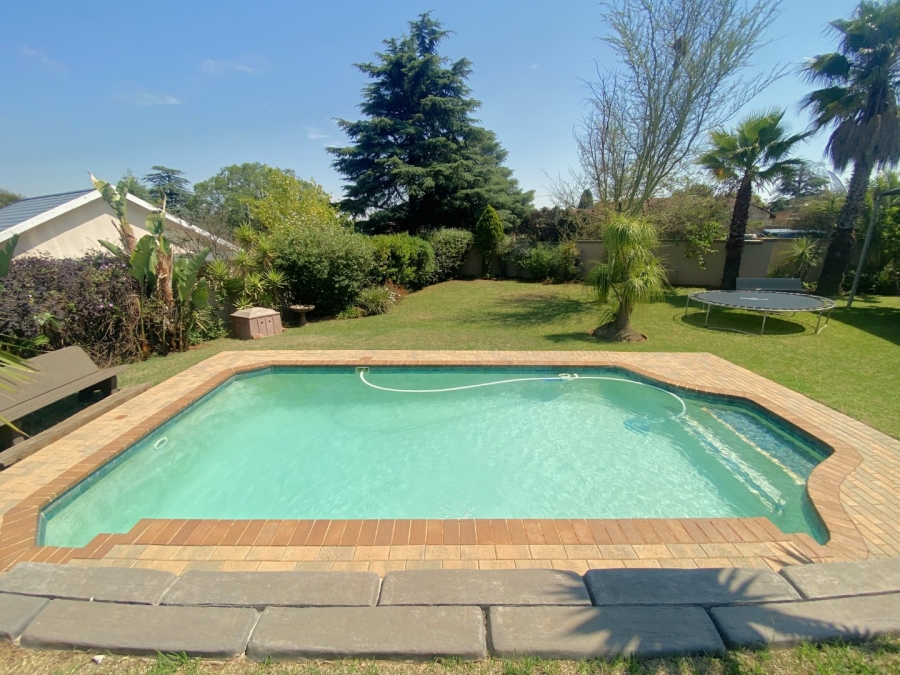 3 Bedroom Property for Sale in Breaunanda Gauteng