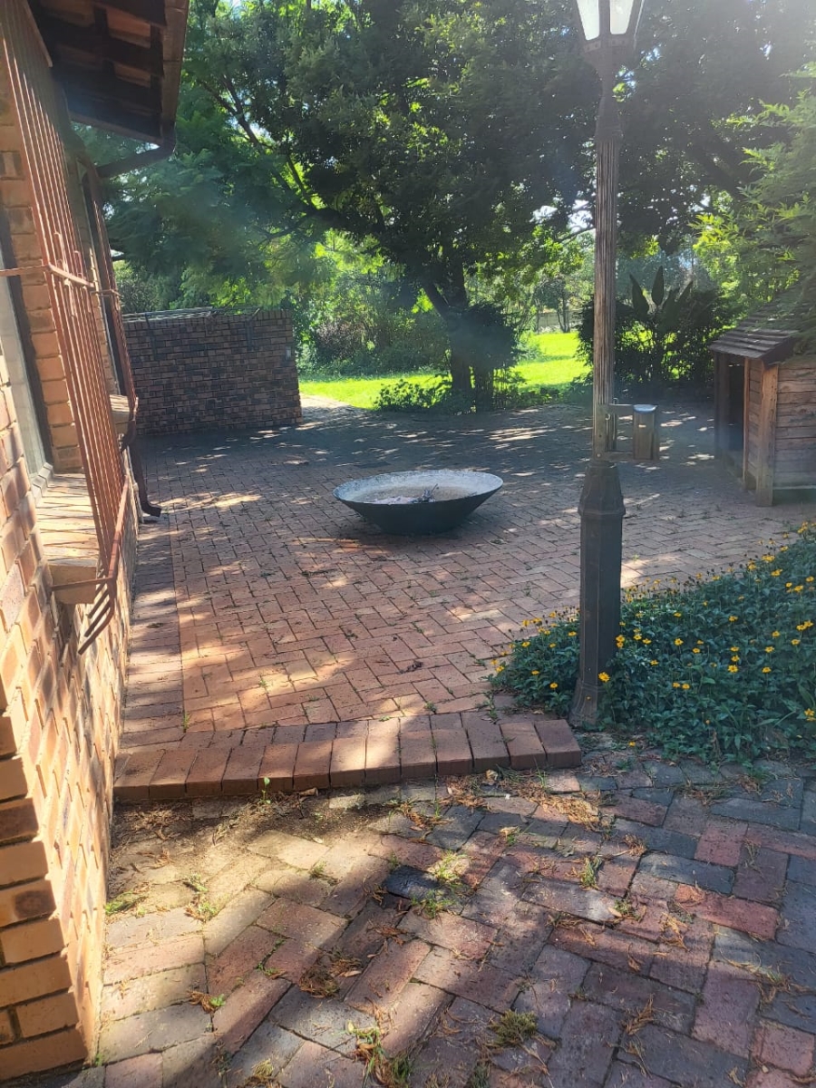 To Let 2 Bedroom Property for Rent in Ruimsig Gauteng