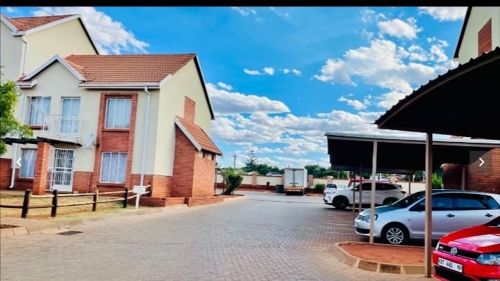 To Let 2 Bedroom Property for Rent in The Orchards Gauteng