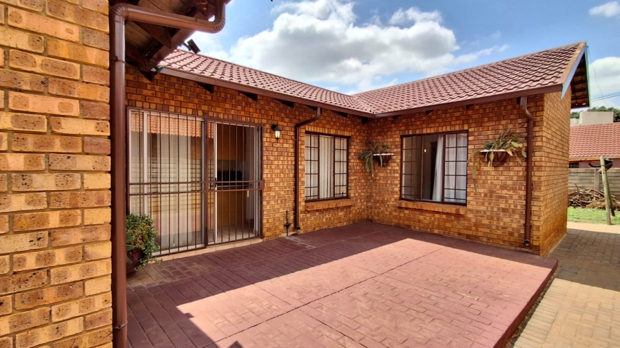 4 Bedroom Property for Sale in Doornpoort Gauteng