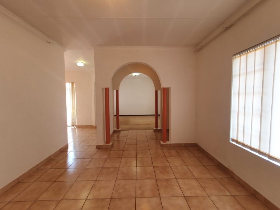 4 Bedroom Property for Sale in Doornpoort Gauteng