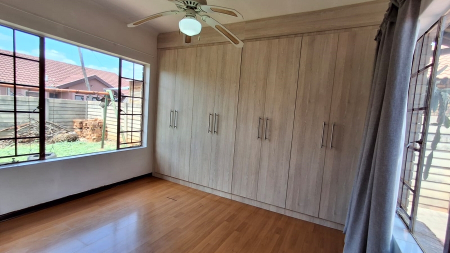 4 Bedroom Property for Sale in Doornpoort Gauteng