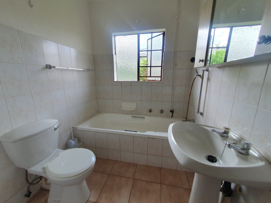 4 Bedroom Property for Sale in Doornpoort Gauteng