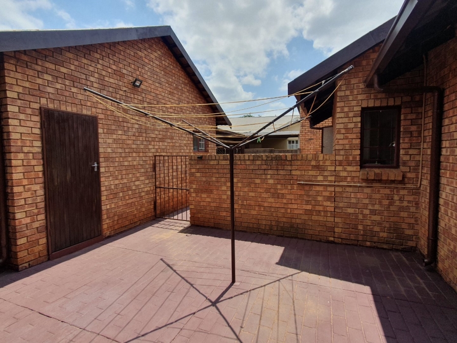 4 Bedroom Property for Sale in Doornpoort Gauteng