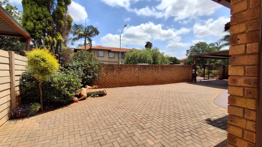 4 Bedroom Property for Sale in Doornpoort Gauteng