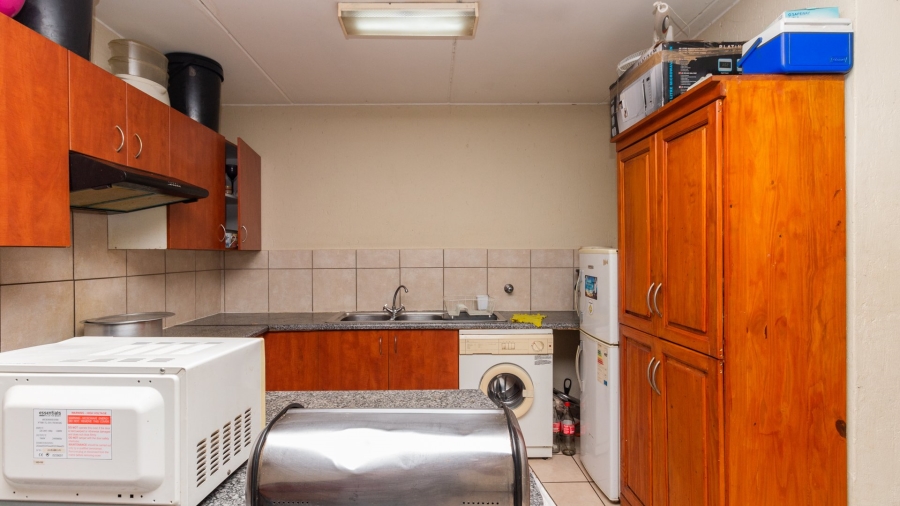 2 Bedroom Property for Sale in Comet Gauteng