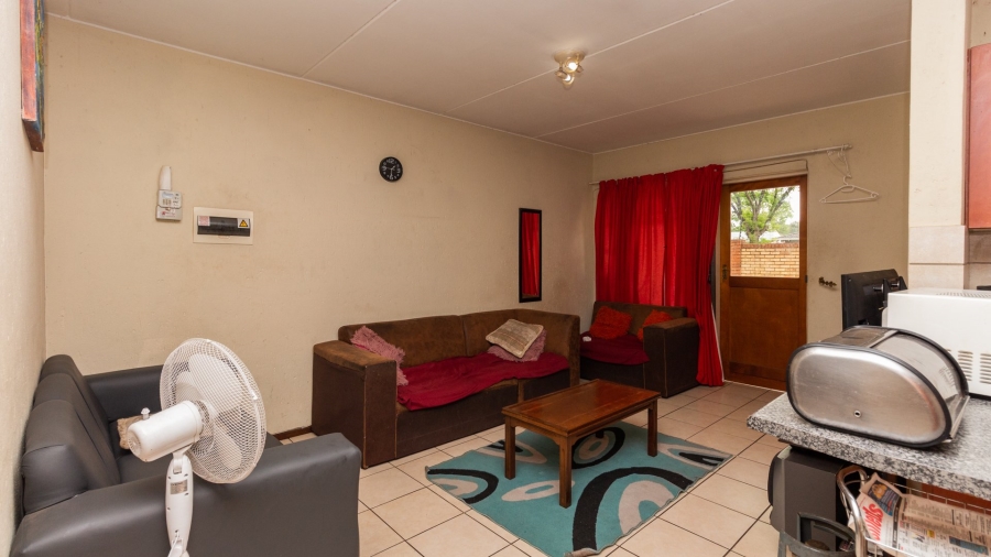 2 Bedroom Property for Sale in Comet Gauteng