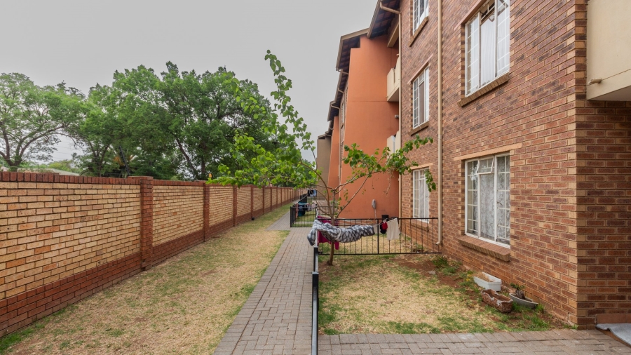 2 Bedroom Property for Sale in Comet Gauteng