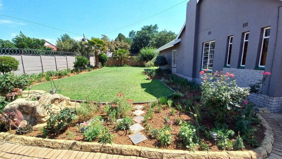 3 Bedroom Property for Sale in Witpoortjie Gauteng