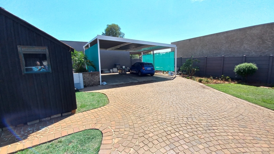 3 Bedroom Property for Sale in Witpoortjie Gauteng