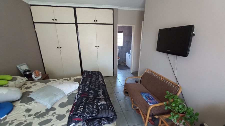 3 Bedroom Property for Sale in Witpoortjie Gauteng