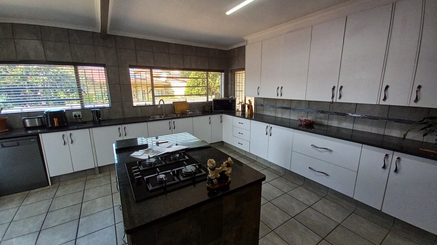 3 Bedroom Property for Sale in Witpoortjie Gauteng