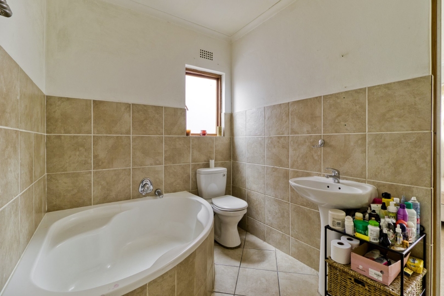 1 Bedroom Property for Sale in Northwold Gauteng