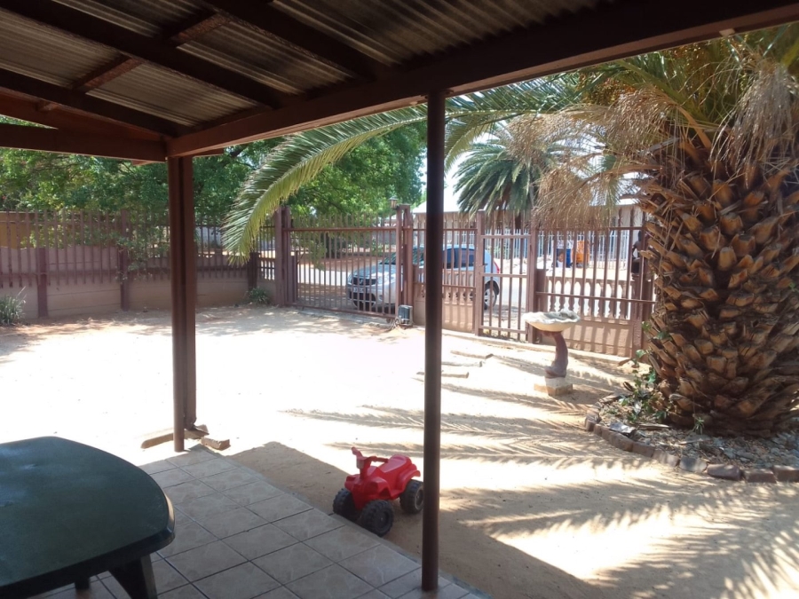 To Let 3 Bedroom Property for Rent in Rensburg Gauteng