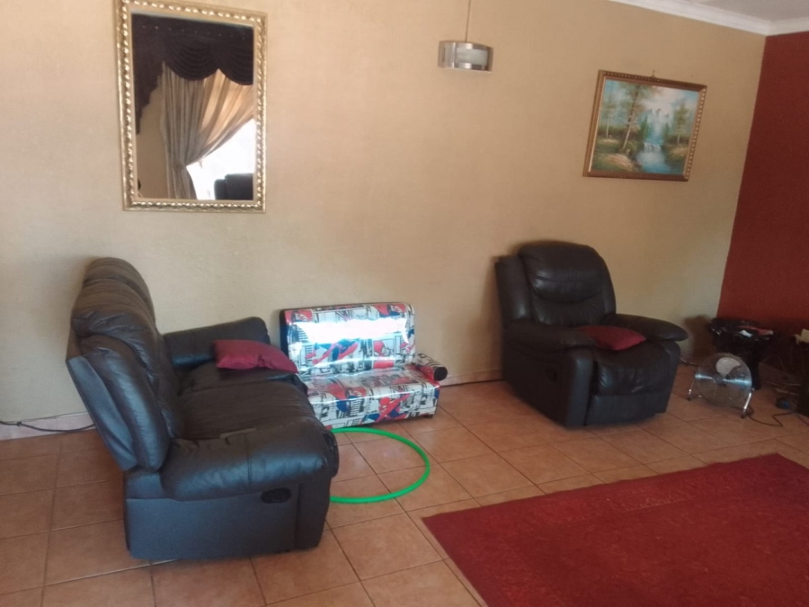 To Let 3 Bedroom Property for Rent in Rensburg Gauteng