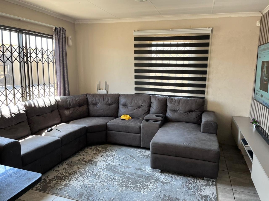 3 Bedroom Property for Sale in Delmore Park Gauteng