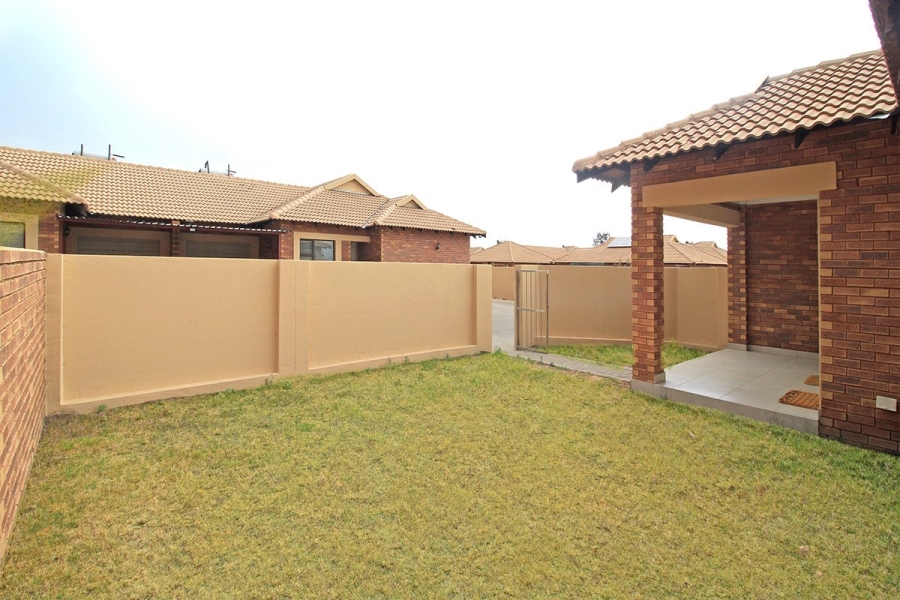 3 Bedroom Property for Sale in Helderwyk Gauteng