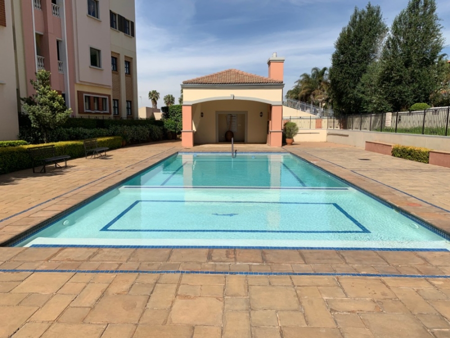 To Let 1 Bedroom Property for Rent in Bedford Gardens Gauteng