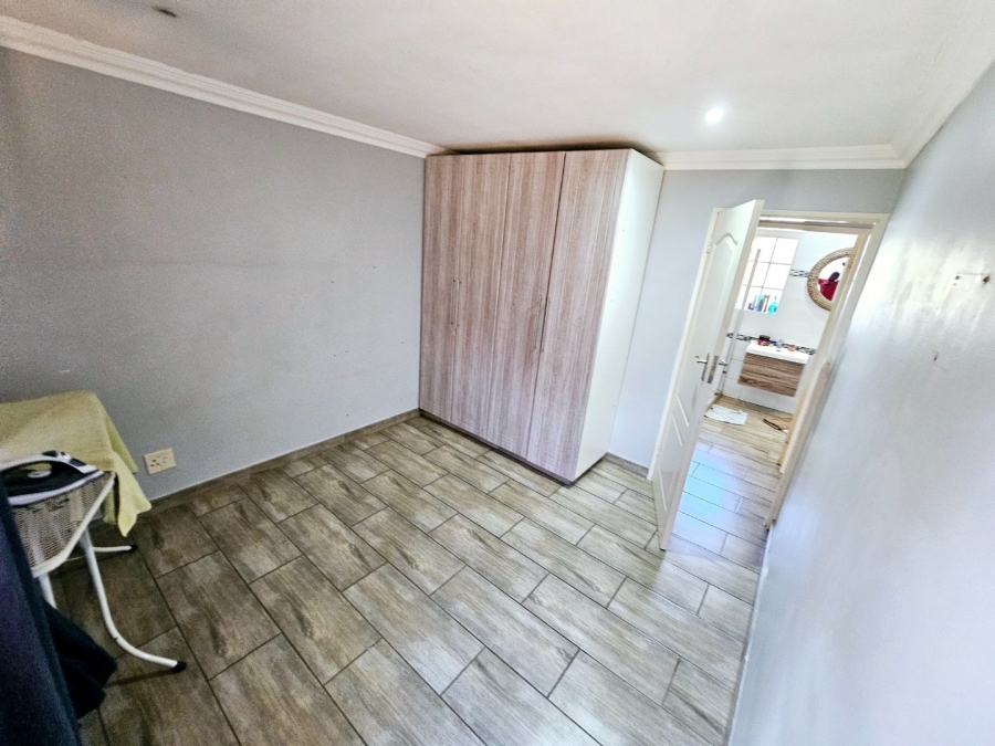 To Let 3 Bedroom Property for Rent in Heuweloord Gauteng