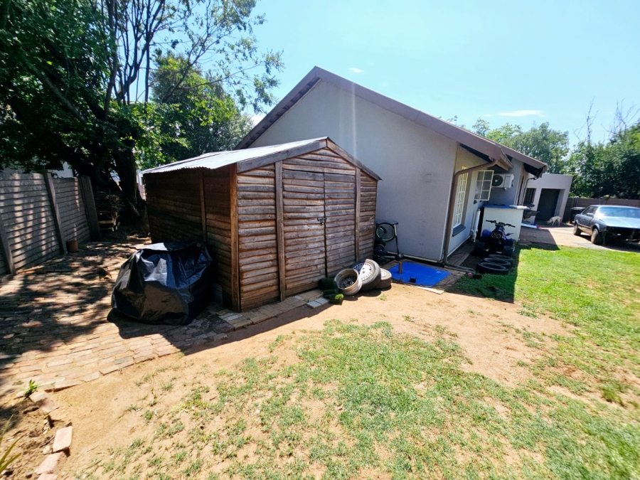 To Let 3 Bedroom Property for Rent in Heuweloord Gauteng