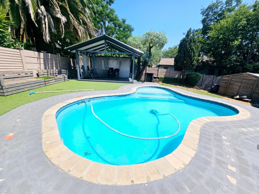 To Let 3 Bedroom Property for Rent in Heuweloord Gauteng