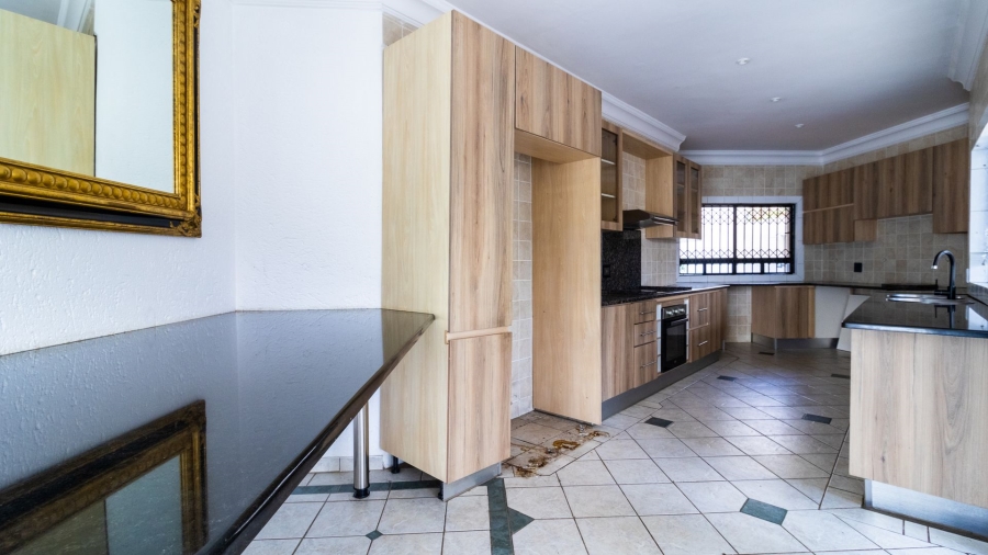 4 Bedroom Property for Sale in Bassonia Gauteng