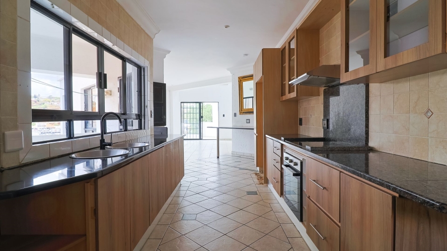 4 Bedroom Property for Sale in Bassonia Gauteng