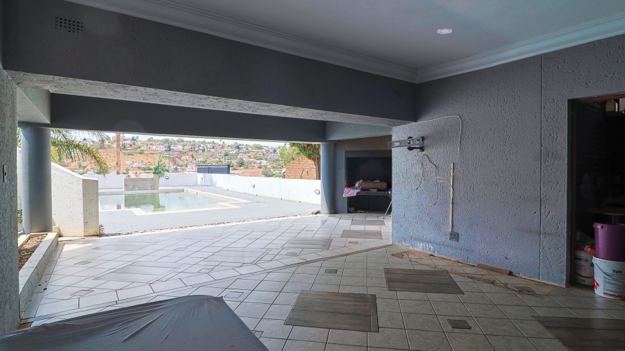 4 Bedroom Property for Sale in Bassonia Gauteng