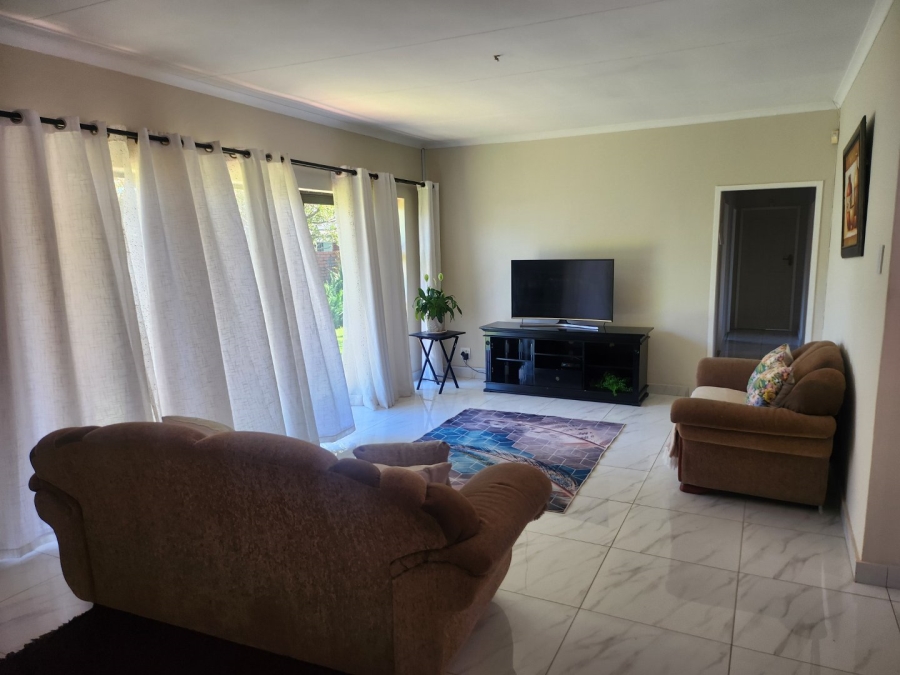 3 Bedroom Property for Sale in Dorandia Gauteng