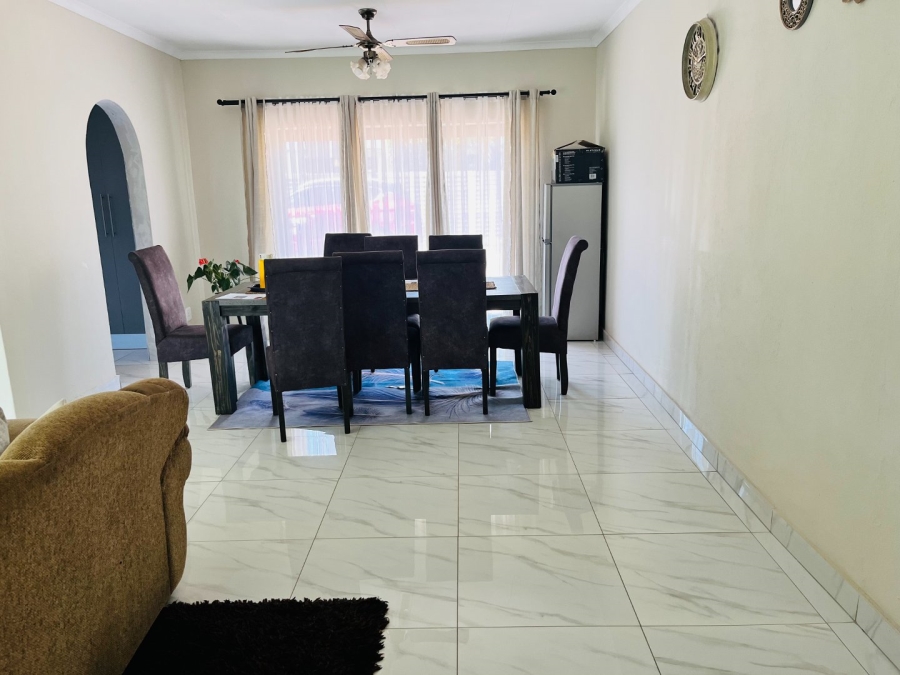 3 Bedroom Property for Sale in Dorandia Gauteng