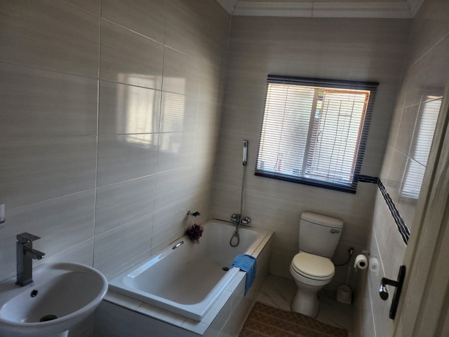 3 Bedroom Property for Sale in Dorandia Gauteng