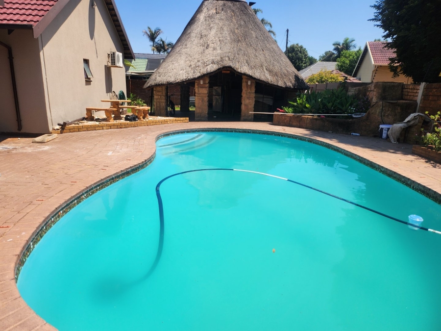 3 Bedroom Property for Sale in Dorandia Gauteng