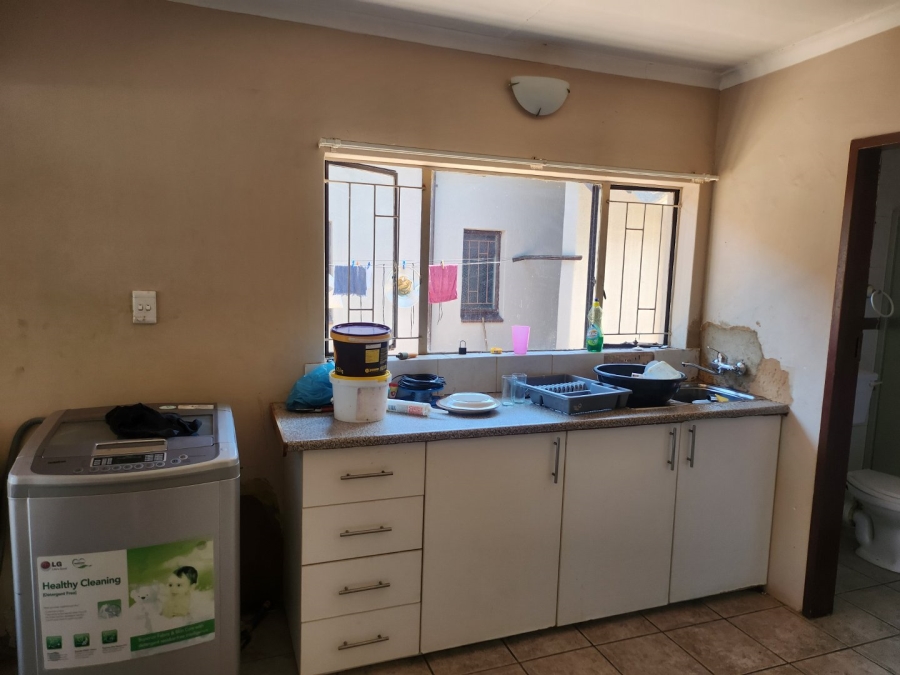 3 Bedroom Property for Sale in Dorandia Gauteng