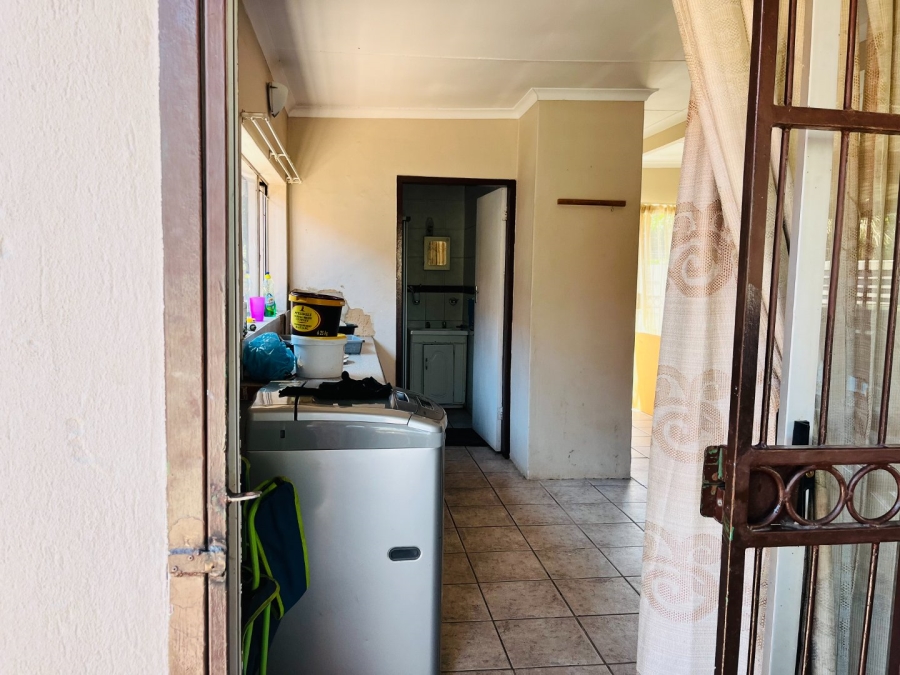 3 Bedroom Property for Sale in Dorandia Gauteng