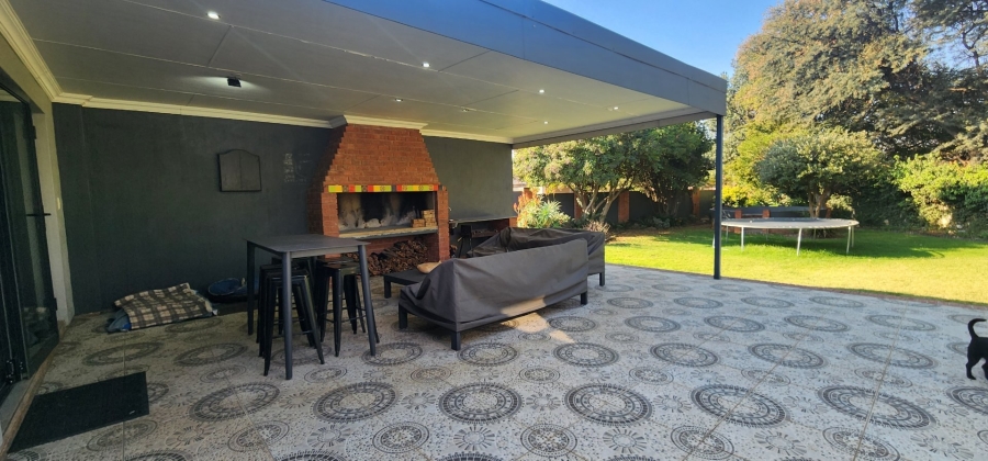 4 Bedroom Property for Sale in Alberante Gauteng