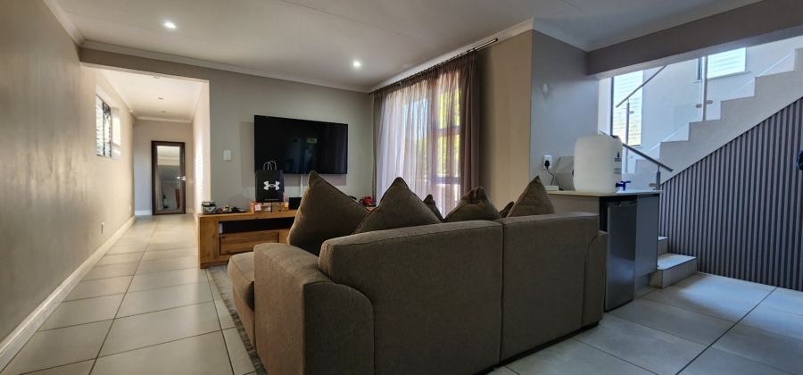 4 Bedroom Property for Sale in Alberante Gauteng