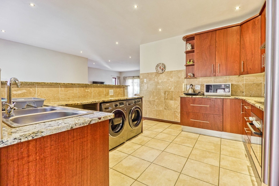 3 Bedroom Property for Sale in Carlswald North Estate Gauteng