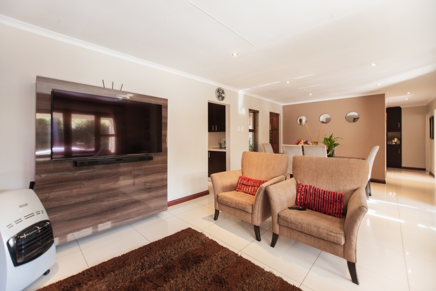 3 Bedroom Property for Sale in Greenstone Hill Gauteng