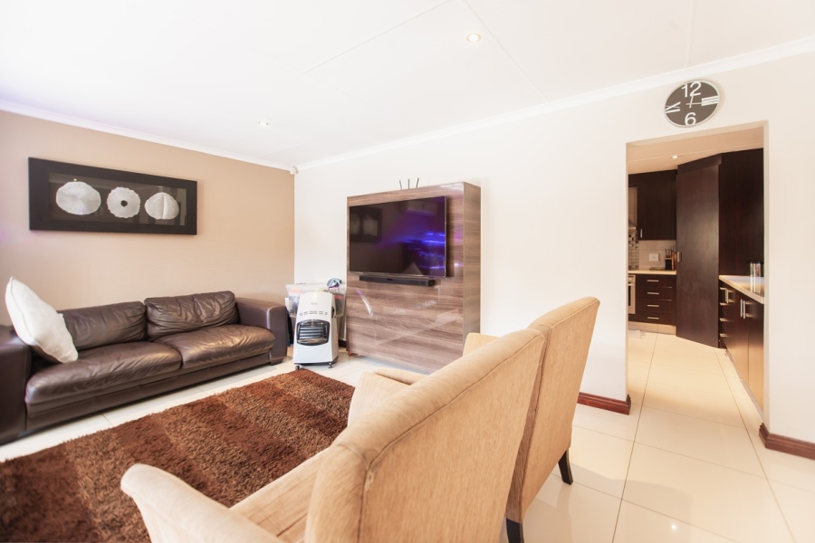 3 Bedroom Property for Sale in Greenstone Hill Gauteng