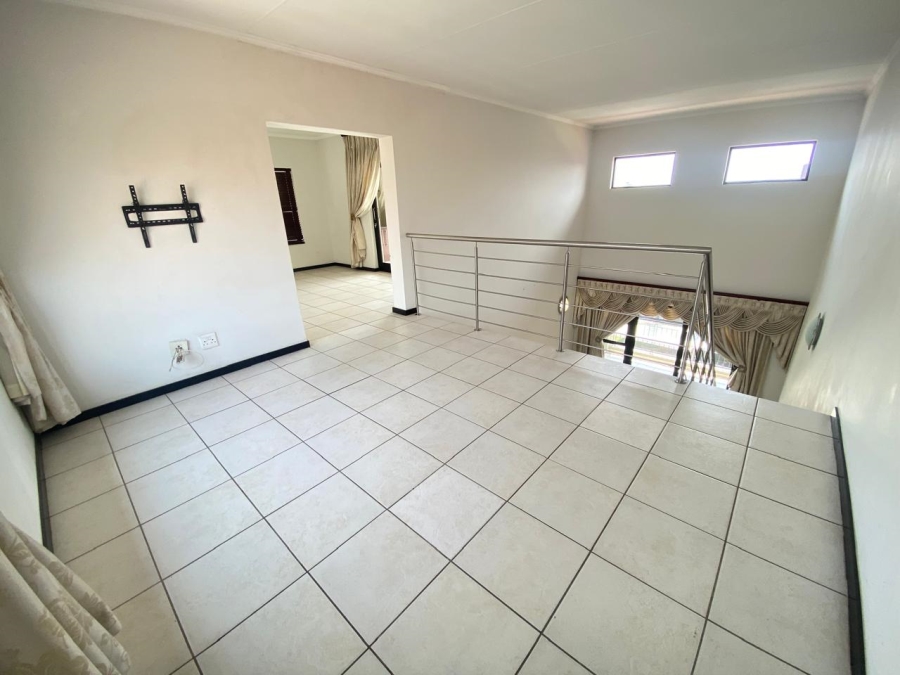 2 Bedroom Property for Sale in Solheim Gauteng