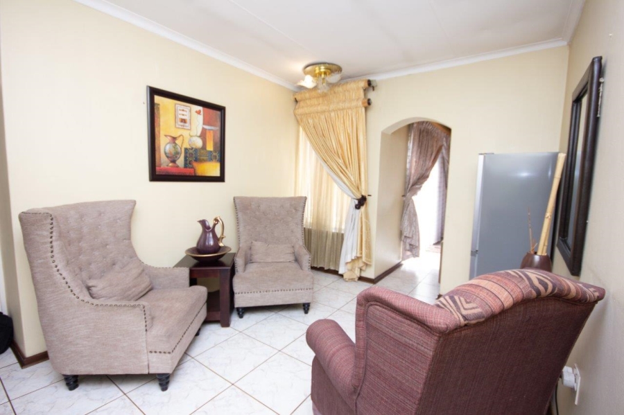 5 Bedroom Property for Sale in Freeway Park Gauteng